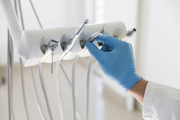 Professional Emergency Dentist technician working in Fort Belvoir, VA